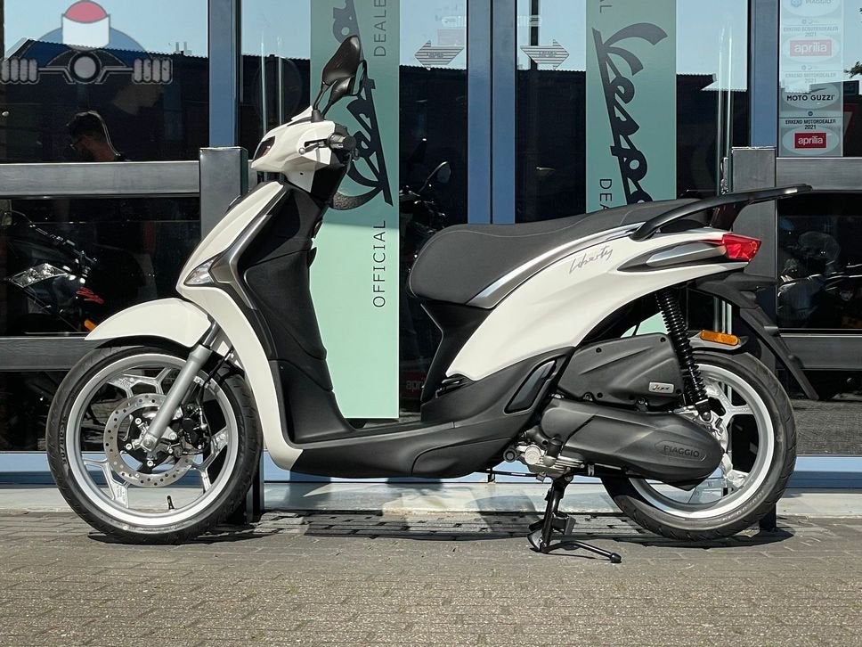 Piaggio Liberty 50 Bianco Luna 4t iget, Ophalen, Overige modellen, Maximaal 45 km/u, PIAGGIO