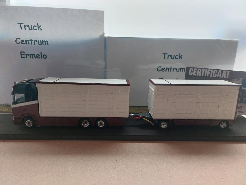 Evers Scania combi
Exclusief model zijn er maar 200 van gema, Hobby en Vrije tijd, Modelauto's | 1:50, Ophalen of Verzenden, Nieuw