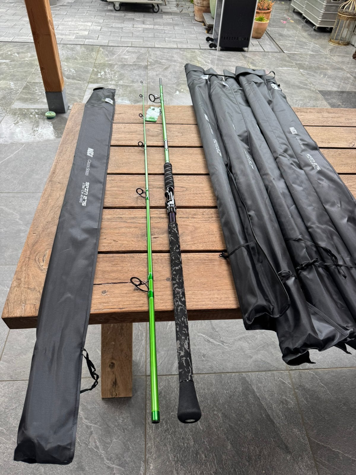nieuwe madcat green series 2,7m en 40-150 gr hengels, Watersport en Boten, Hengelsport | Roofvissen, Ophalen of Verzenden, Nieuw