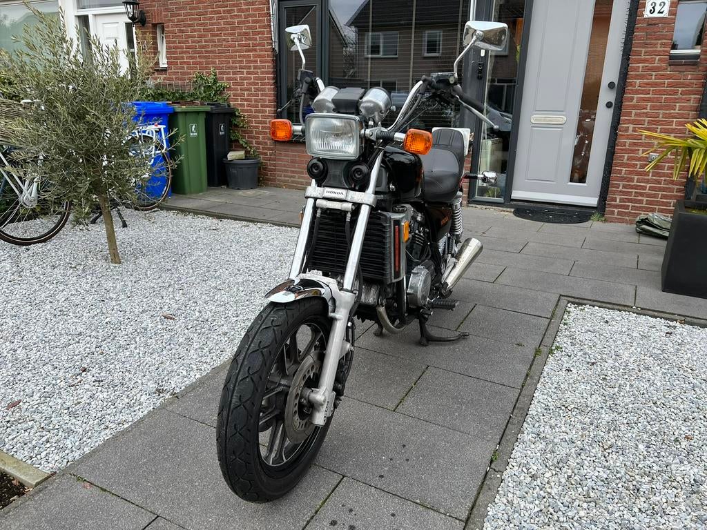 Honda Magna, Particulier, Chopper
