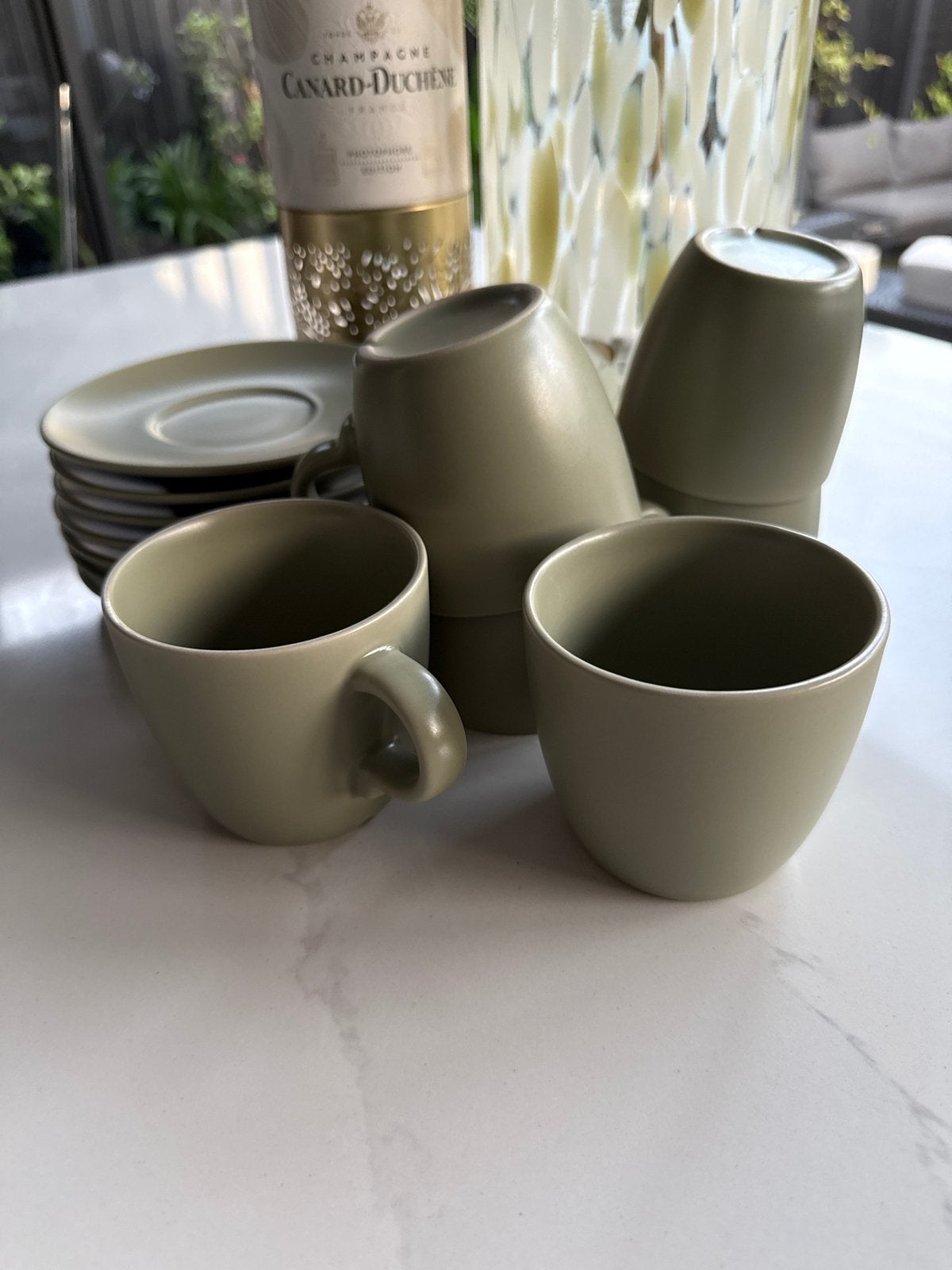 Ikea set van 6 mokken en bijpassende schoteltjes, Huis en Inrichting, Keuken | Servies, Gebruikt, Keramiek, IKEA, Ophalen of Verzenden