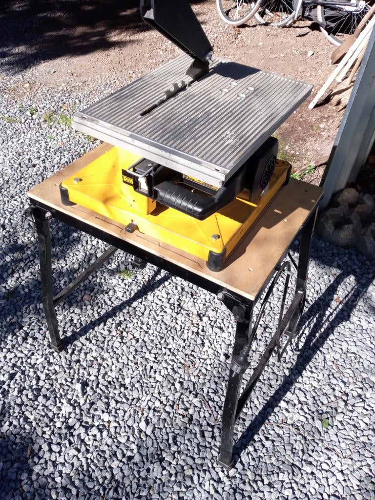 DeWalt zaagmachine met tafel, Ophalen, Gebruikt, DeWalt, 70 mm of meer