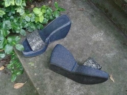VINTAGE PLATEAU HAKKEN 39 NU GRATIS VERZENDING PER POST, Vintage Dressing, Blauw, Nieuw, Ophalen of Verzenden