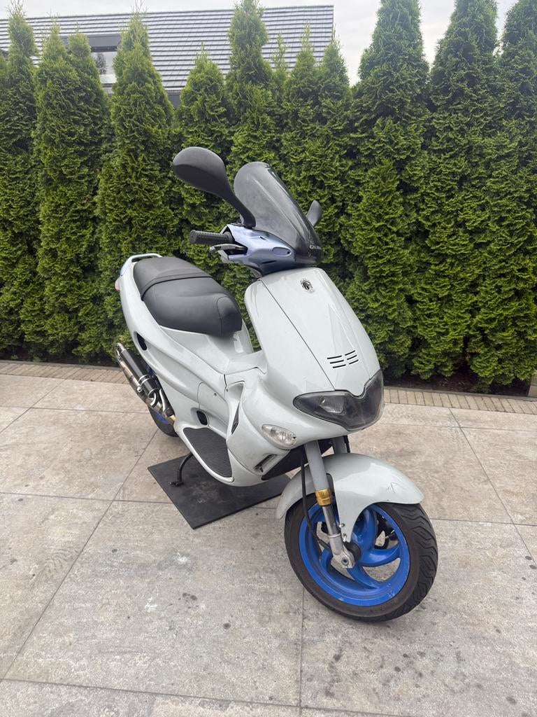 Gilera runner 70cc lc nieuw cilinder 12 tot 13 pk, Fietsen en Brommers, Brommers | Overige merken, Ophalen of Verzenden, Zo goed als nieuw
