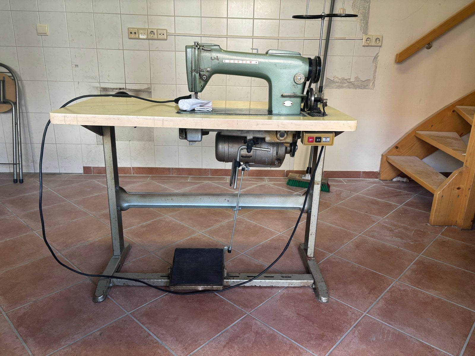 ConSew Model 210 Industriële Naaimachine, Gebruikt, Naaimachine, Industrieel, Ophalen