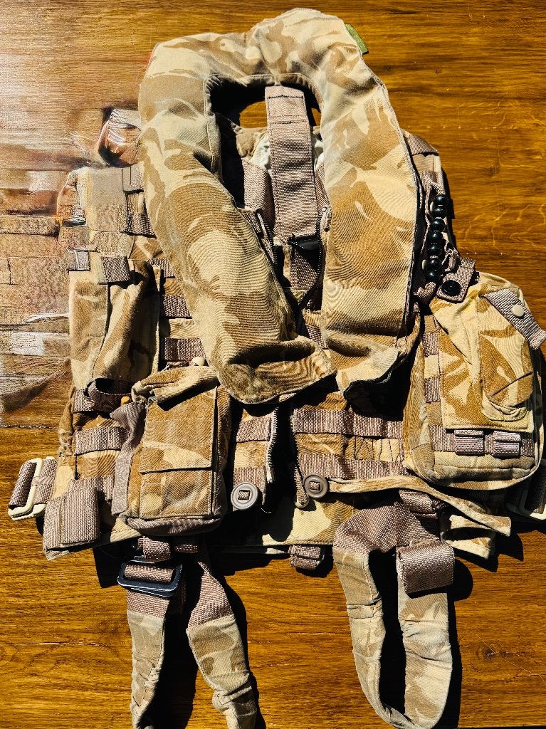 RFD Beaufort Survivalvest, helicopter piloot, militair, Ophalen of Verzenden, Luchtmacht, Nederland, Overige typen