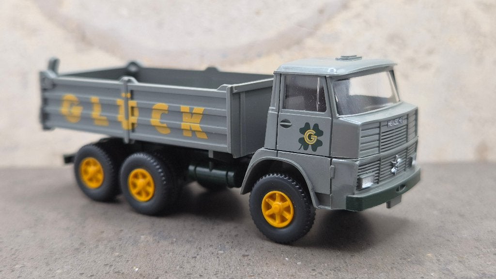 Henschel kiepauto GLUCK, Ophalen of Verzenden, Zo goed als nieuw, Bus of Vrachtwagen, Wiking