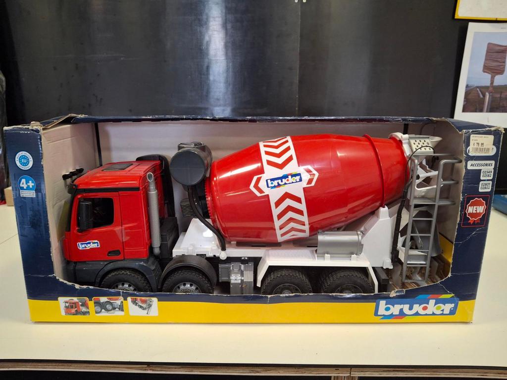 Bruder Mercedes-Benz Arocs 4-assige cementmixer, Ophalen of Verzenden, Zo goed als nieuw