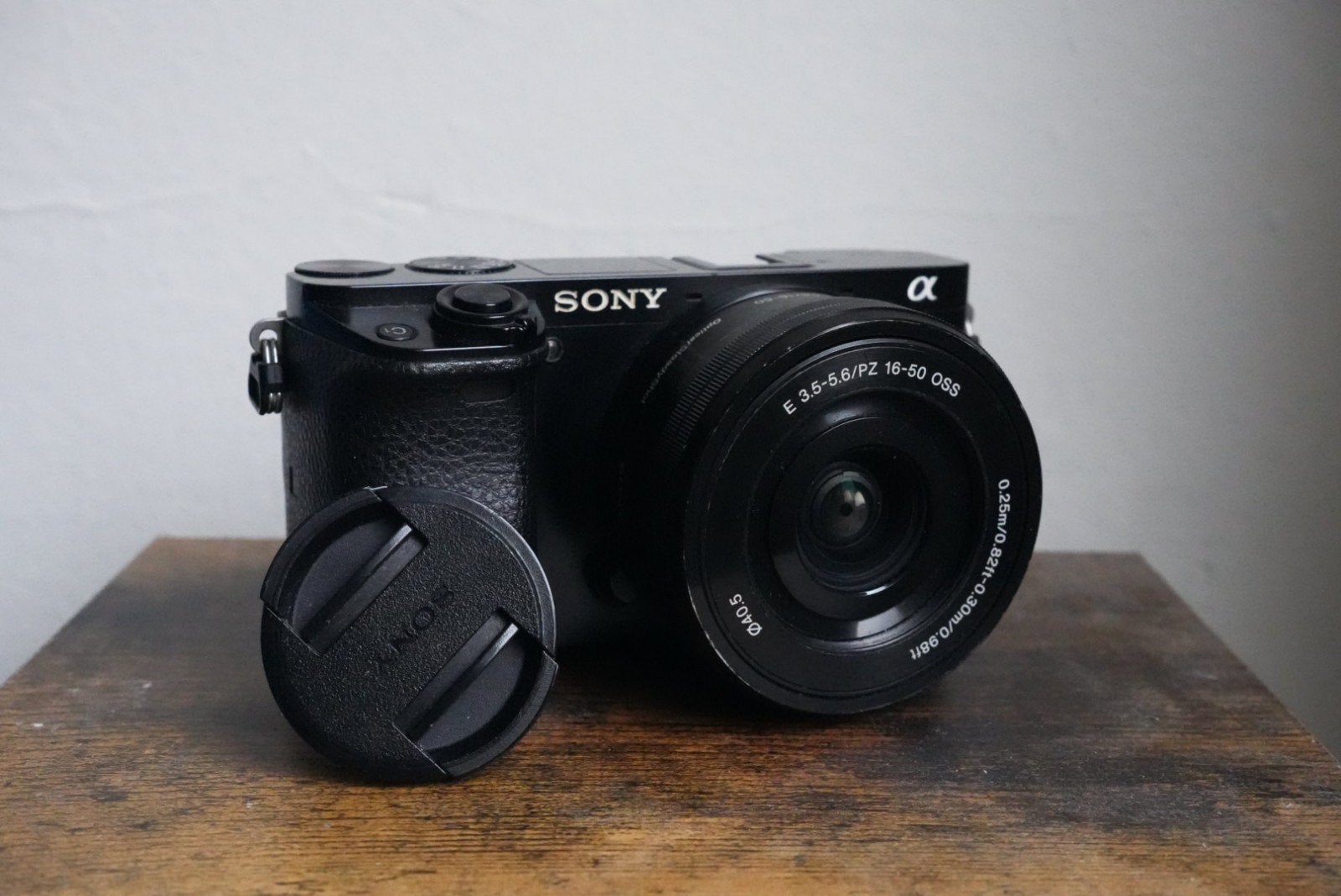 Sony A6000 + 16-50mm, Ophalen, Gebruikt, Sony, Geen optische zoom