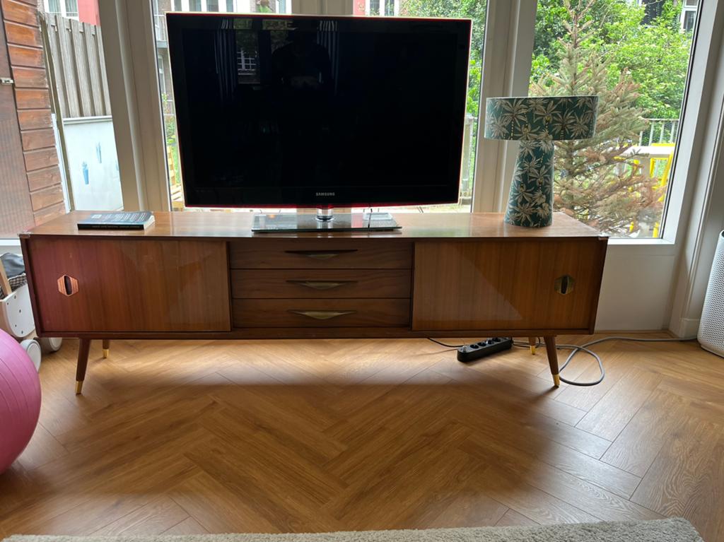 Vintage teak dressoir / tv meubel – jaren 60 mid century m, Huis en Inrichting, Kasten | Dressoirs, Ophalen, Zo goed als nieuw