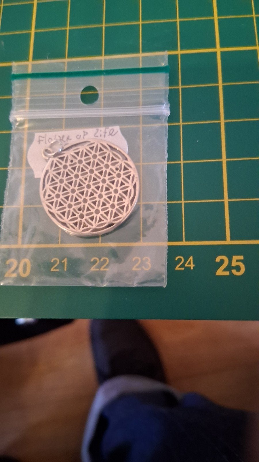 Zilverkleurige Flower of Life Hanger, Overige materialen, Verzenden, Nieuw, Kruis of Symbool