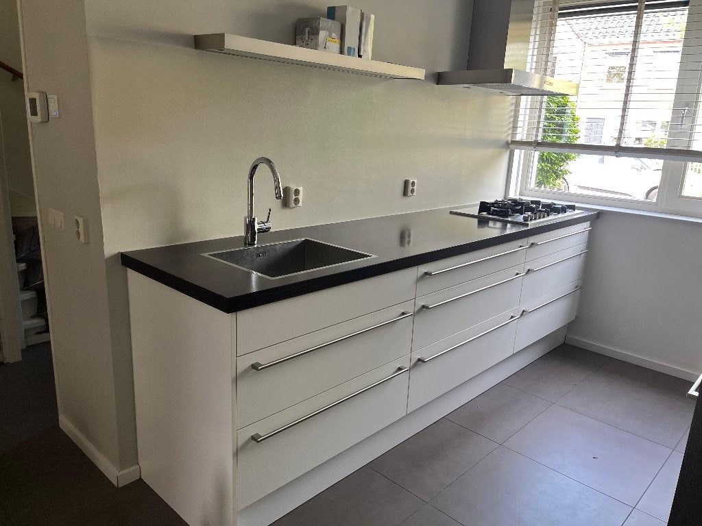 Complete keuken - zelf demonteren, Ophalen, Dubbelwandige keuken, Zo goed als nieuw, Kunststof