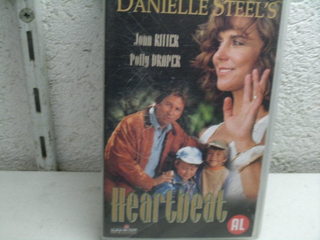 vhs 142b heartbeat, Alle leeftijden, Ophalen of Verzenden, Zo goed als nieuw, Actie en Avontuur