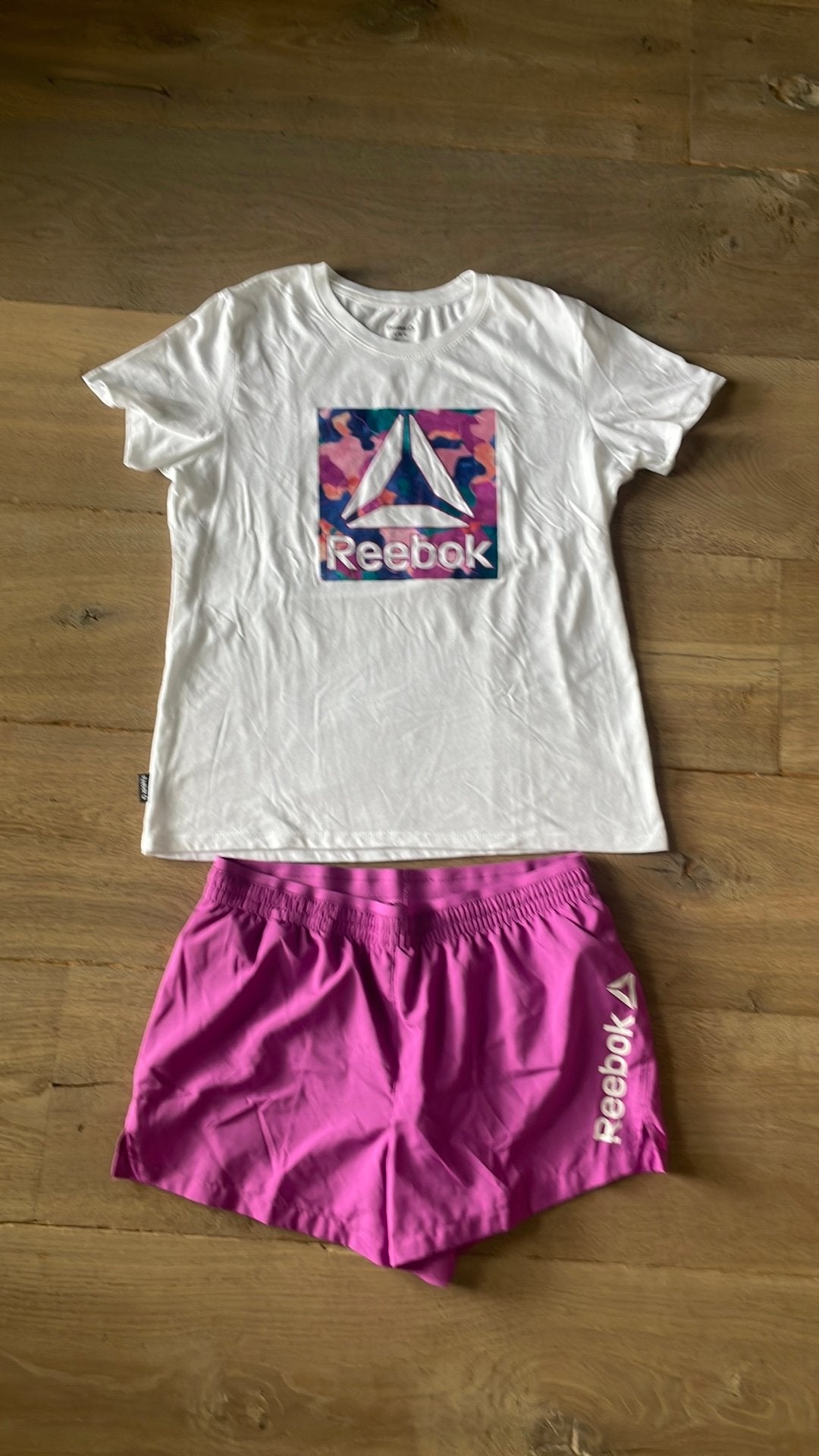Zgan sport set van Reebok, Kleding | Dames, Sportkleding, Maat 38/40 (M), Overige kleuren, Overige typen, Ophalen of Verzenden