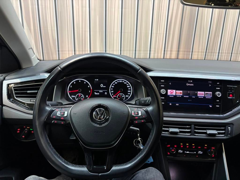 Volkswagen POLO 1.0 TSI Comfortline|ACC|Carplay|Stoelverw|PD, Auto's, Voorwielaandrijving, Stof, Gebruikt, Zwart