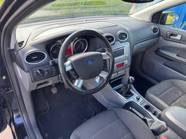 Ford Focus Wagon 1.6 Titanium ECC Audio-CD/Navigatie Electri, 1596 cc, Gebruikt, Zwart, 4 cilinders