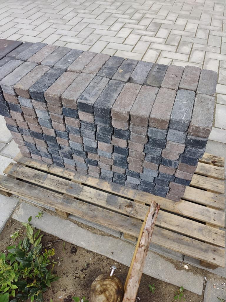 Tegels 60 x 30 en klinkers 20 x 7 x 4 cm, Ophalen, Nieuw, Beton, Klinkers