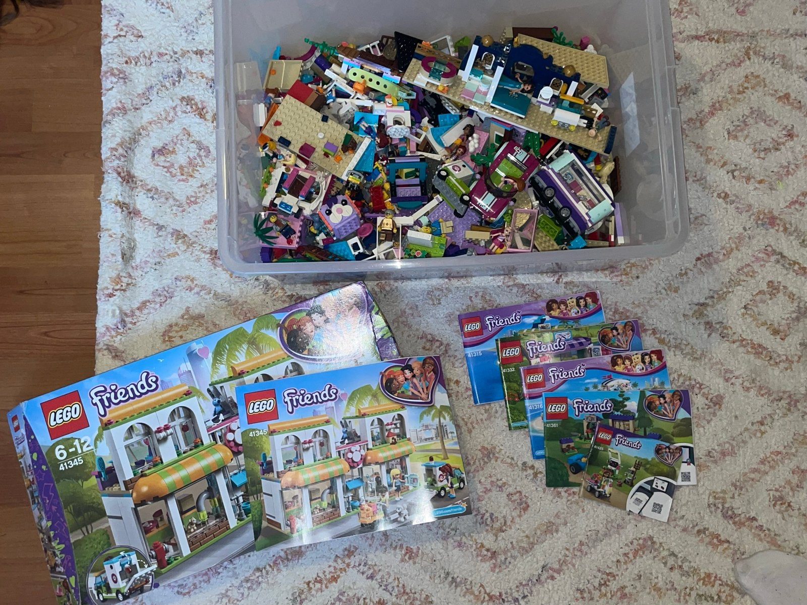 Grote partij LEGO Friends met poppetjes en boekjes, Ophalen, Gebruikt, Overige merken