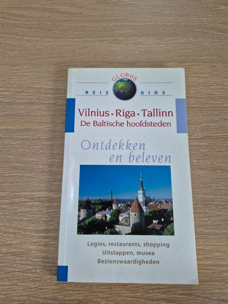 Reisgids Vilnius Riga Tallinn, Overige merken, Europa, Ophalen of Verzenden, Reisgids of -boek