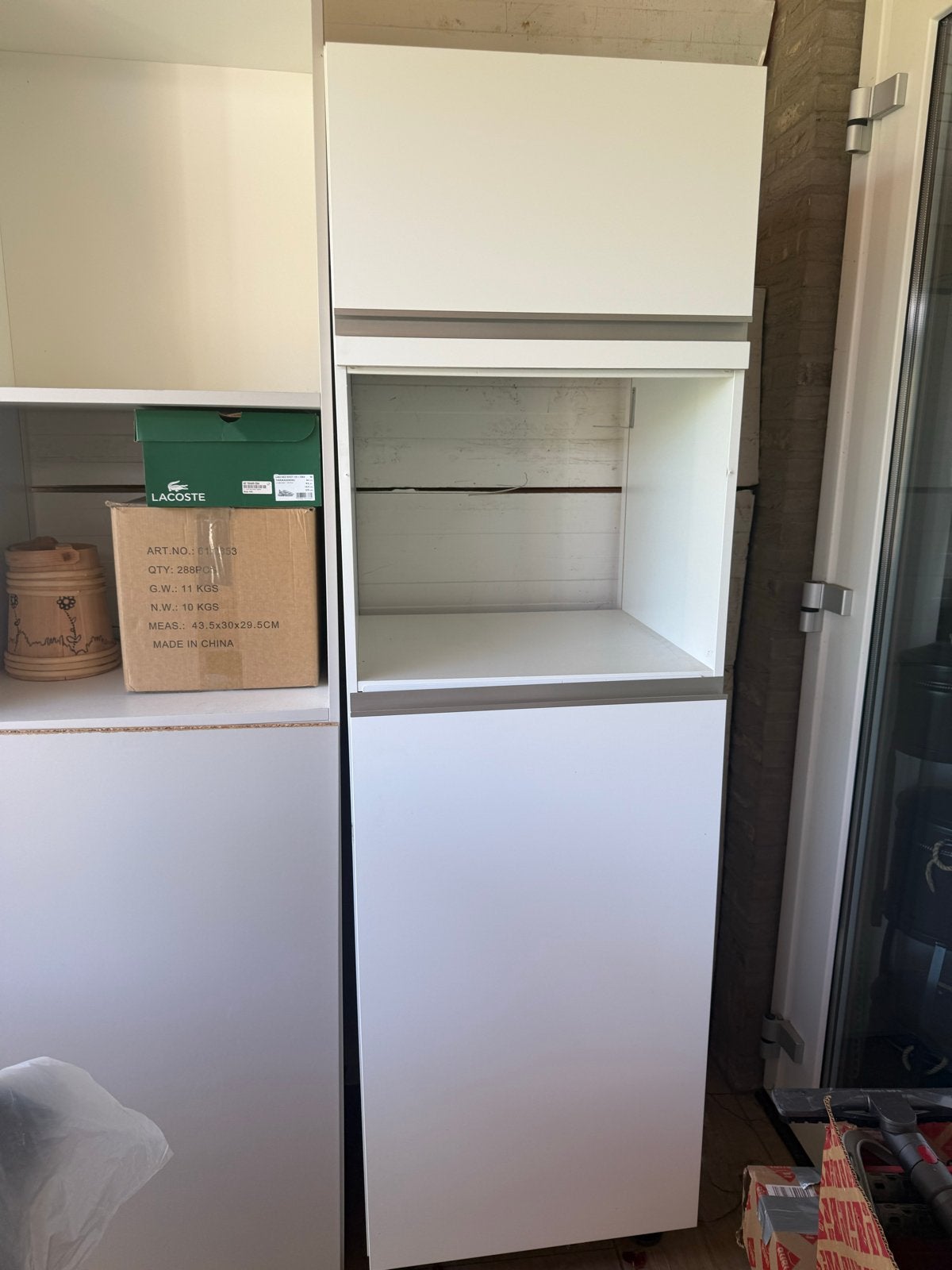 Whirlpool inbouw koelkast zonder vriesvak, 100 tot 150 liter, 45 tot 60 cm, Ophalen, 85 tot 120 cm