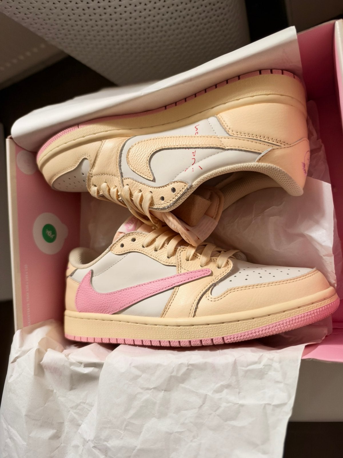 Nike Jordan 1 Retro Low OG SP Travis Scott – Shy Pink, Overige kleuren, Ophalen of Verzenden, Sneakers of Gympen, Zo goed als nieuw