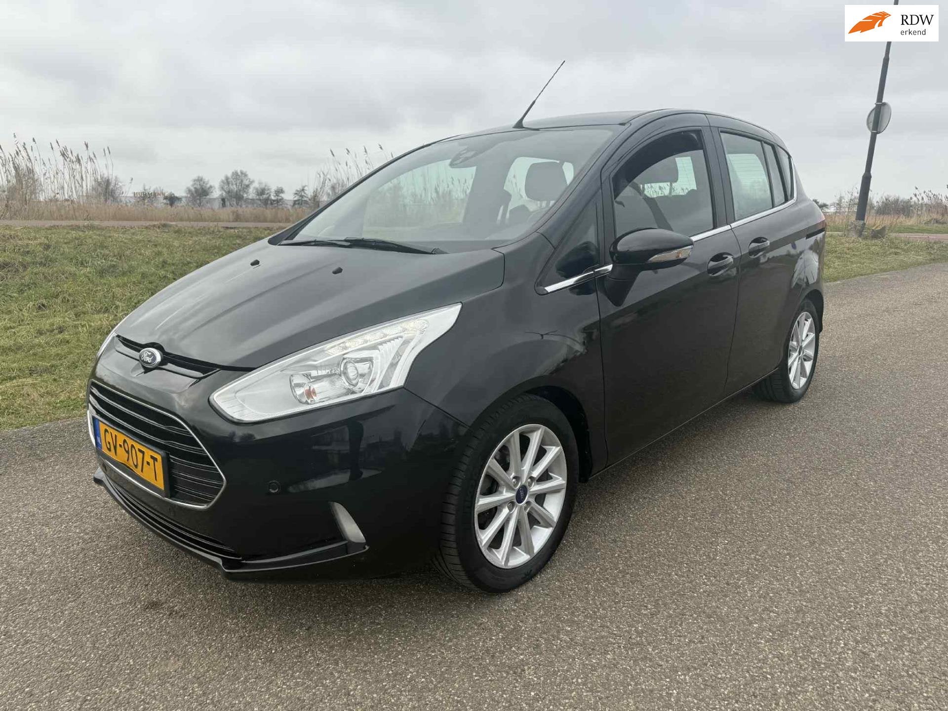 Ford B-Max 1.0 EcoBoost Titanium lage km stand nette auto !, Voorwielaandrijving, Start-stop-systeem, 101 pk, Gebruikt