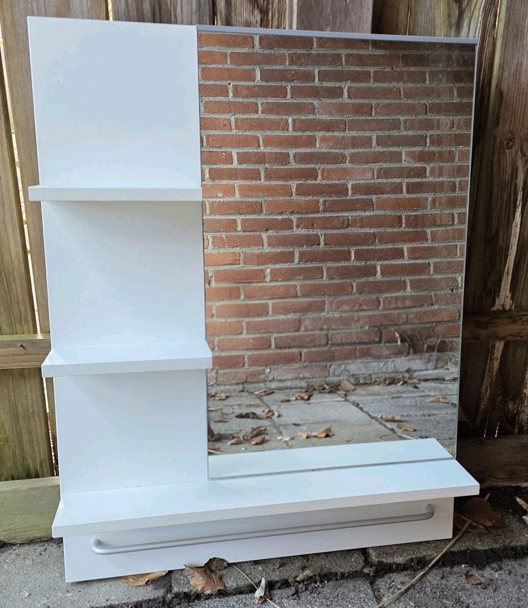 IKEA LILLÅNGEN spiegel met plankjes en handdoekrek, Ophalen, Minder dan 50 cm, Gebruikt, Minder dan 100 cm