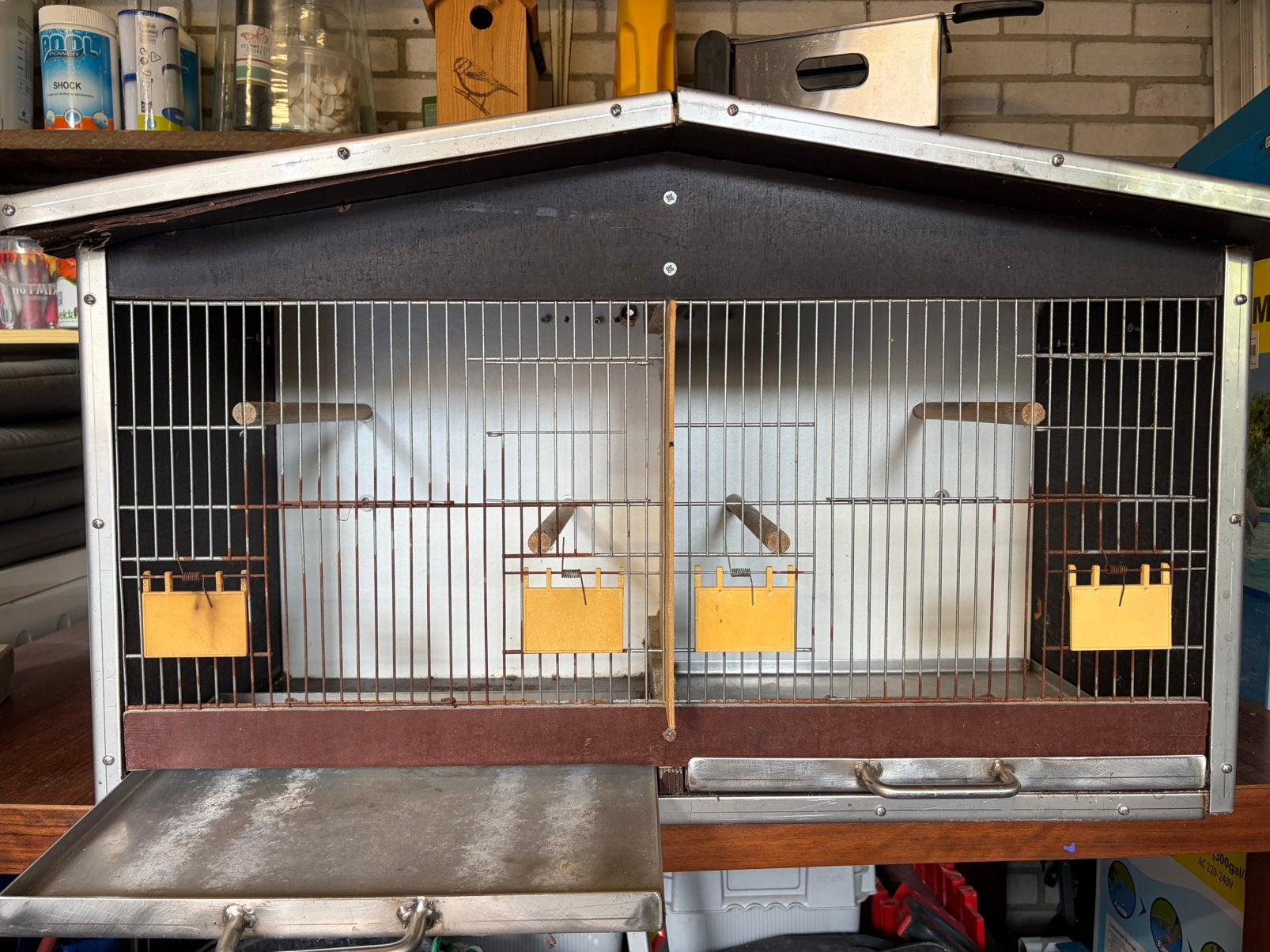Eigen gemaakte vogelkooien hebben wat aandacht nodig., Dieren en Toebehoren, Ophalen, Gebruikt, Hout, Vogelkooi