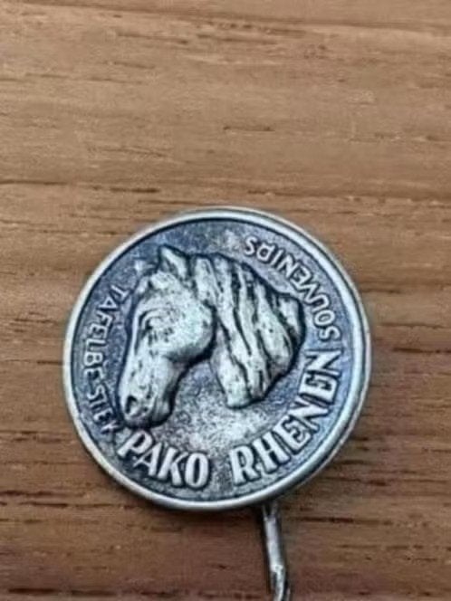 Speldje tafelbestek PAKO Rhenen souvenirs, Ophalen of Verzenden, Gebruikt, Dier of Natuur, Speldje of Pin