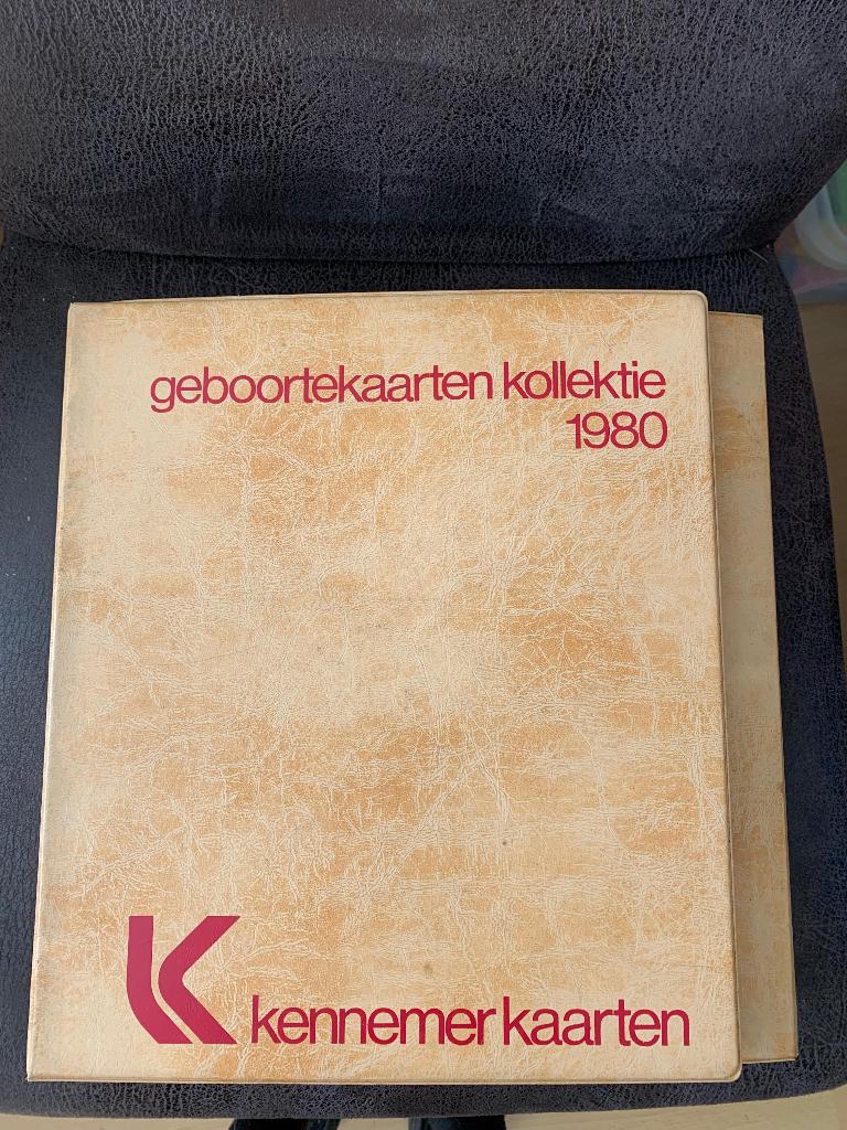 Vintage voorbeeldboek Geboortekaarten 1980, Verzamelen, Geboortekaartjes en Visitekaartjes, Verzenden, 1970 tot 1980