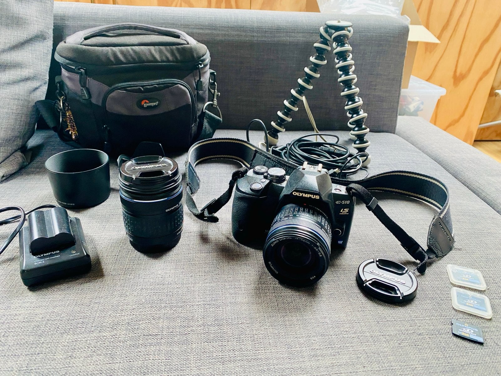 Olympus E-510 Spiegelreflexcamera met 2 lenzen en accessoire, Gebruikt, Spiegelreflex, Beeldstabilisatie, Ophalen of Verzenden
