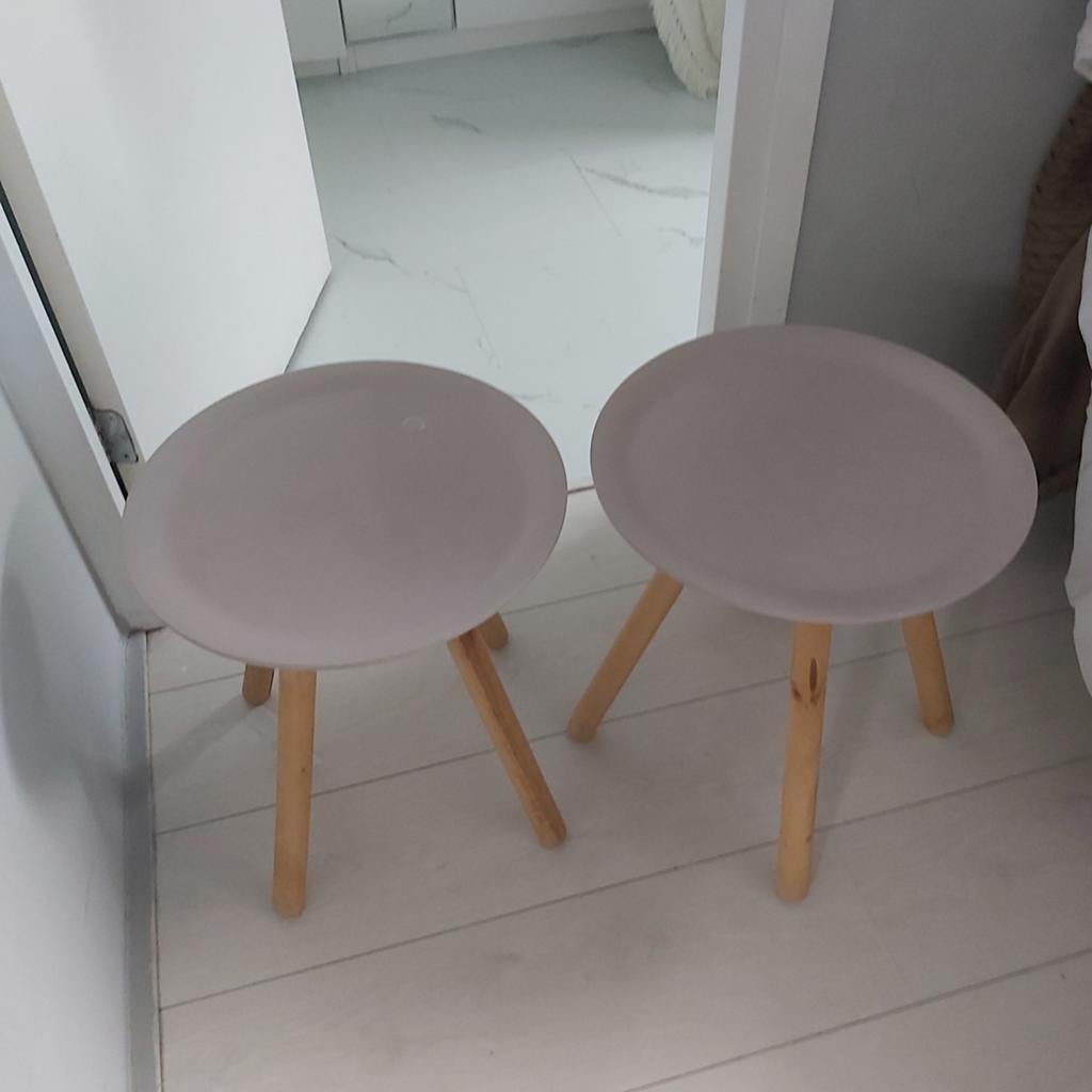Set van 2 ronde bijzettafels - oud roze, Minder dan 45 cm, Minder dan 55 cm, Gebruikt, Rond