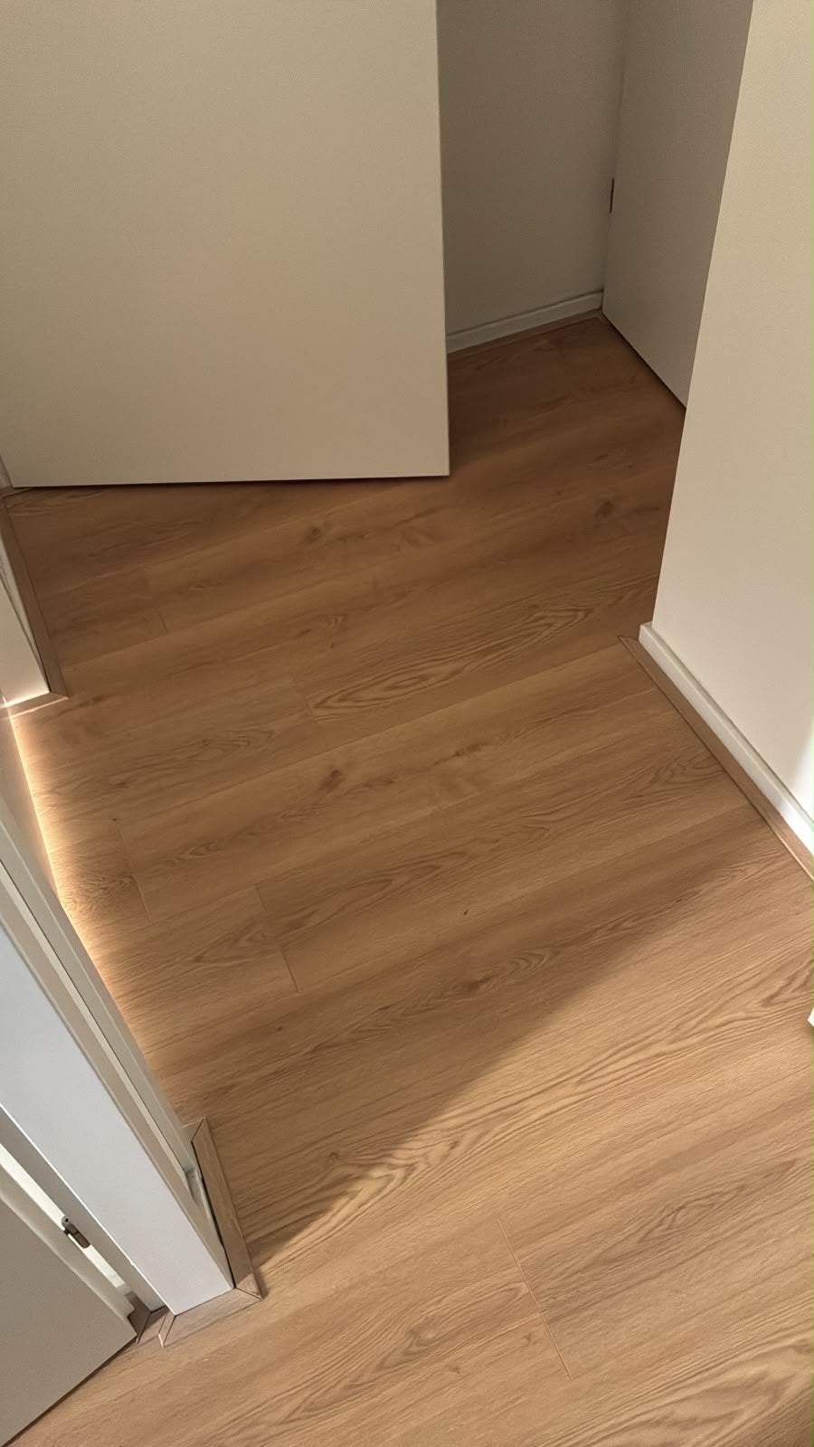 Gratis: Mooi laminaat (ca. 50 m2), zelf verwijderen, Doe-het-zelf en Verbouw, Vloerdelen en Plavuizen, Zo goed als nieuw, Laminaat