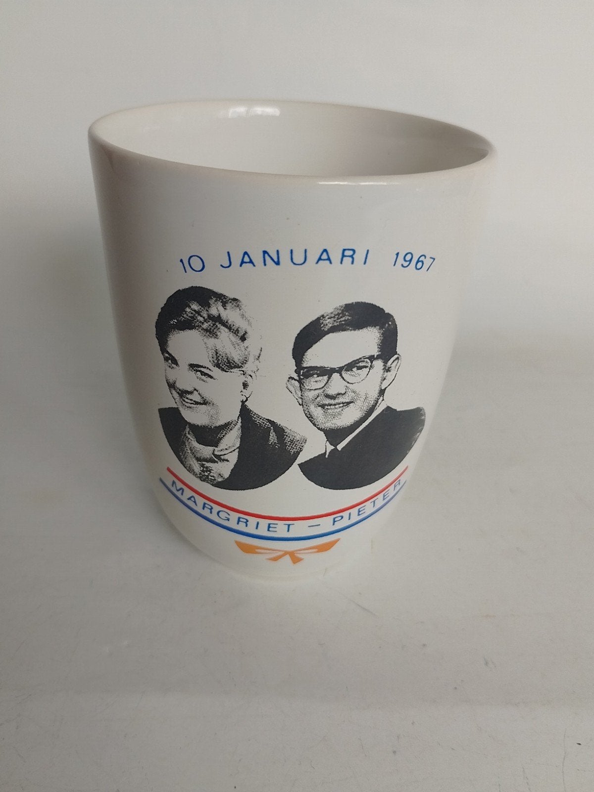 Margriet en Pieter huwelijk, mok, januari 1967, Ophalen of Verzenden, Nieuw, Nederland, Servies