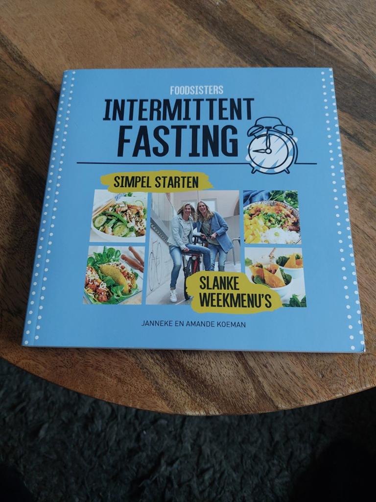Foodsisters intermittent fasting, Boeken, Ophalen, Zo goed als nieuw