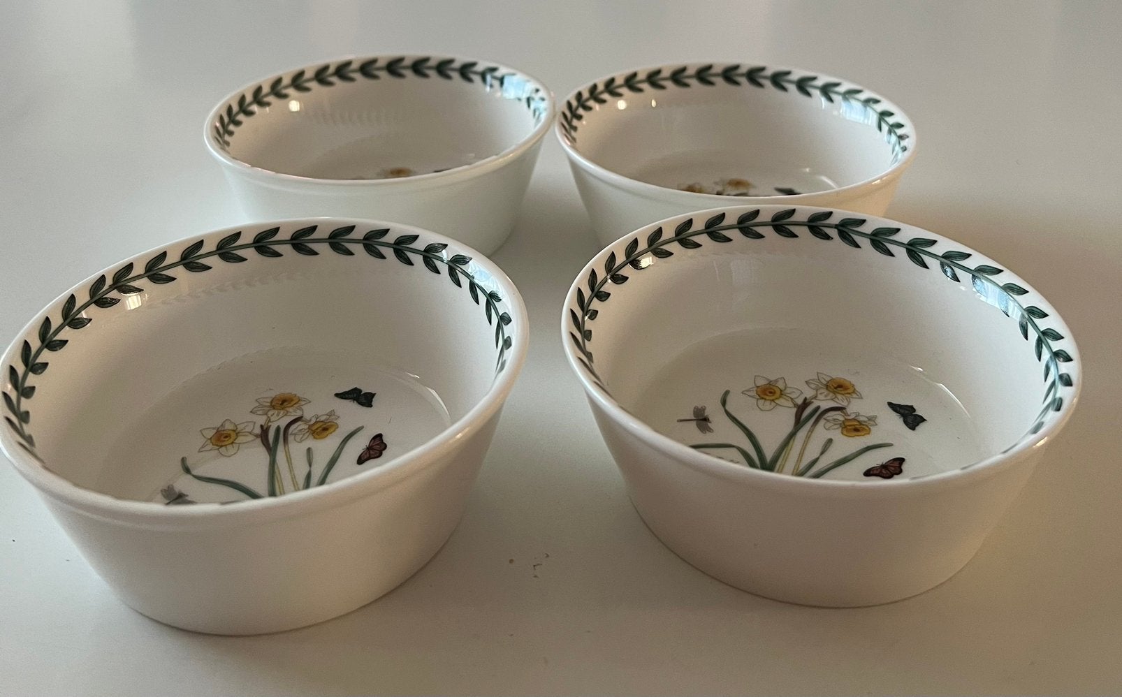 4 schaaltjes Zuid-Koreaans merk Miryang Ceramic MYG., Ophalen of Verzenden, Zo goed als nieuw