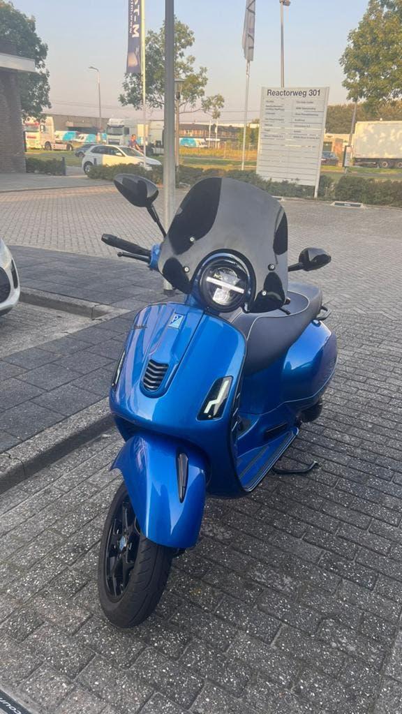 Vespa GTS 300 – Full Option, Scooter, 300 cc, Nieuw, Particulier