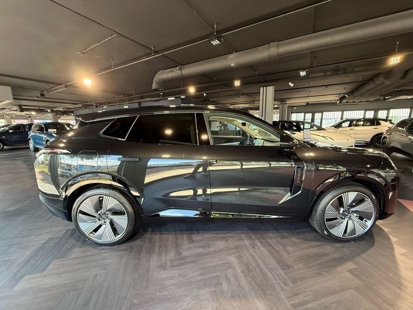 Lynk & Co 08 AKTIE! | MORE FOR CORE! | Stoel massage | 200Km, Auto's, Lynk & Co, Automaat, 0 cilinders, Zwart, Bedrijf