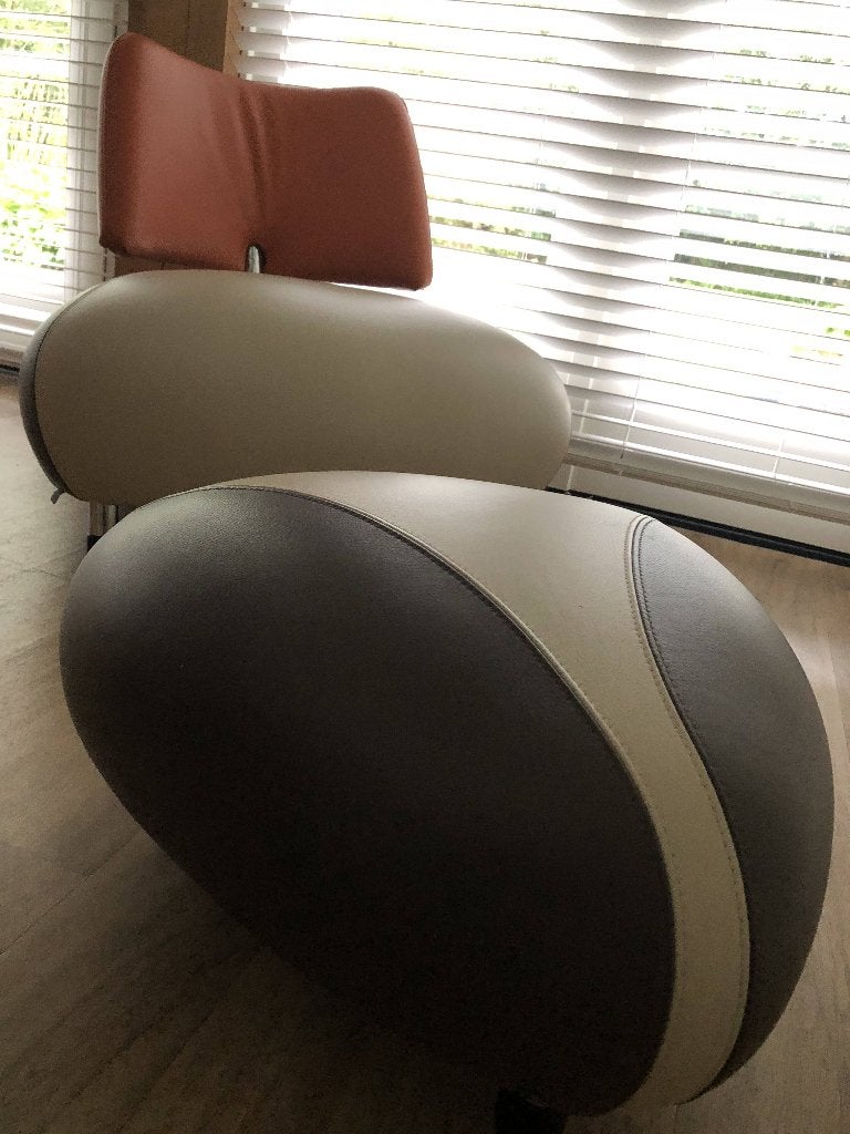 Leolux fauteuil Pallone met poef, Huis en Inrichting, Ophalen, Zo goed als nieuw, 75 tot 100 cm, Modern