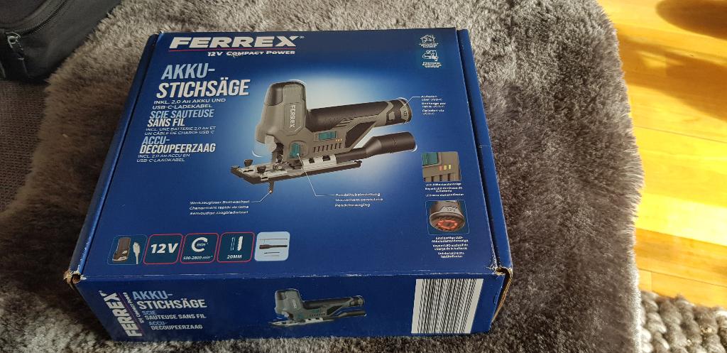 Aldi/Ferrex  decoupeerzaag 12 volt, Ferrex, Decoupeerzaag, Ophalen of Verzenden, Zo goed als nieuw