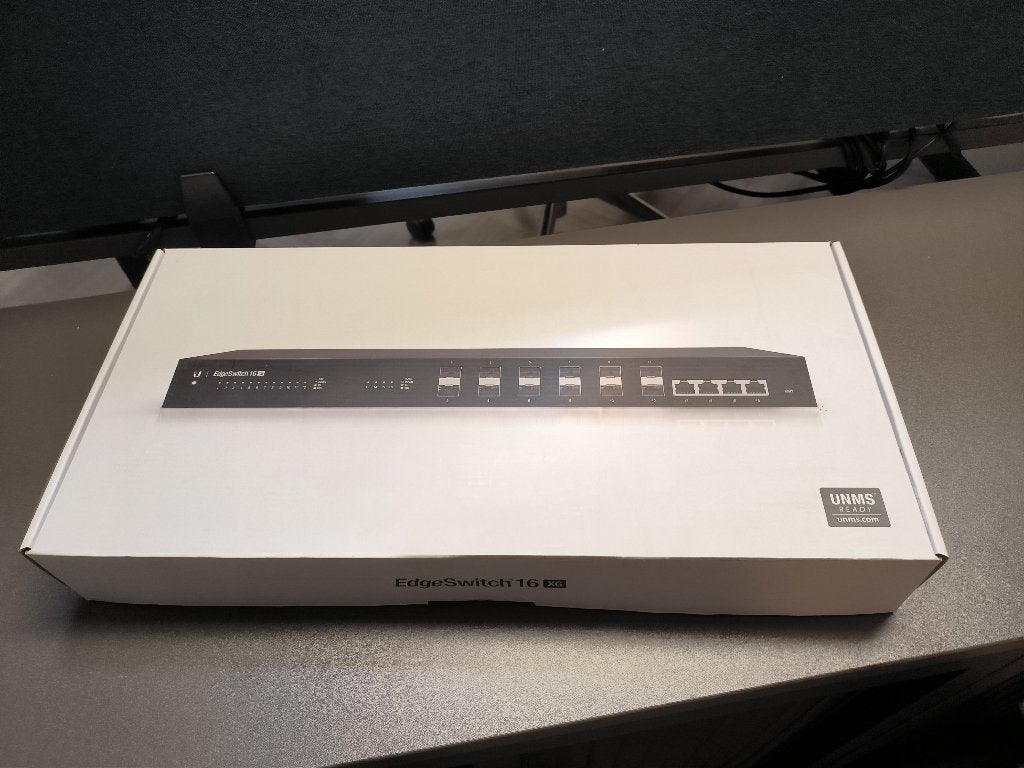 Ubiquiti EdgeSwitch 16 XG (nieuw in doos), Ophalen of Verzenden, Nieuw