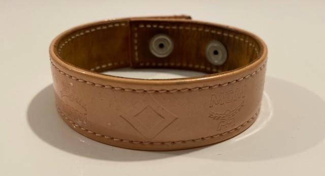 MCM roze laklederen armband, Ophalen of Verzenden, Gebruikt, Roze, Leer