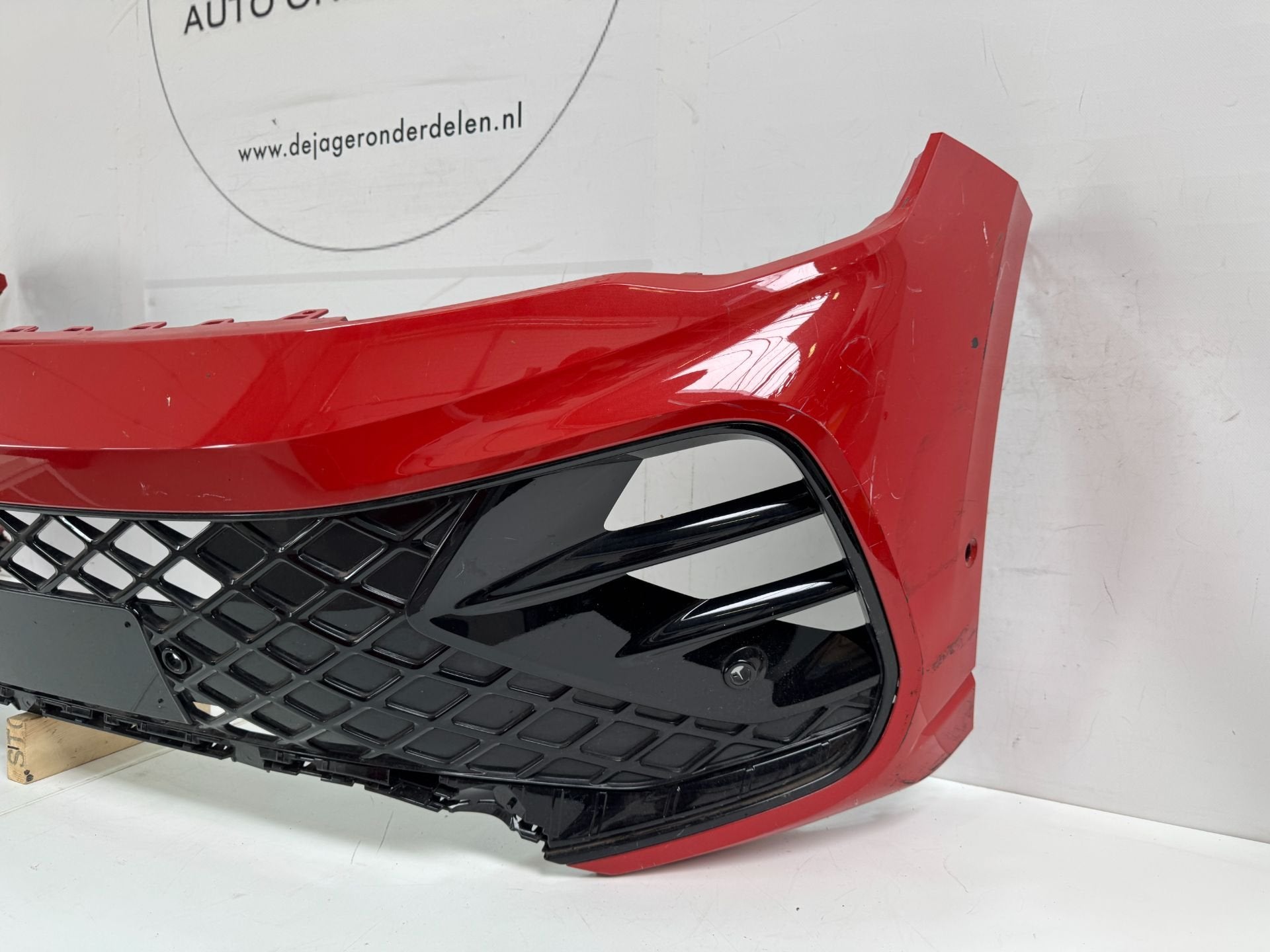 VW TIGUAN R LINE 571 VOORBUMPER BUMPER 571807421A 2024-, Gebruikt, Volkswagen AG, Bumper, Berliner Ring 2
38440  Wolfsburg, DE