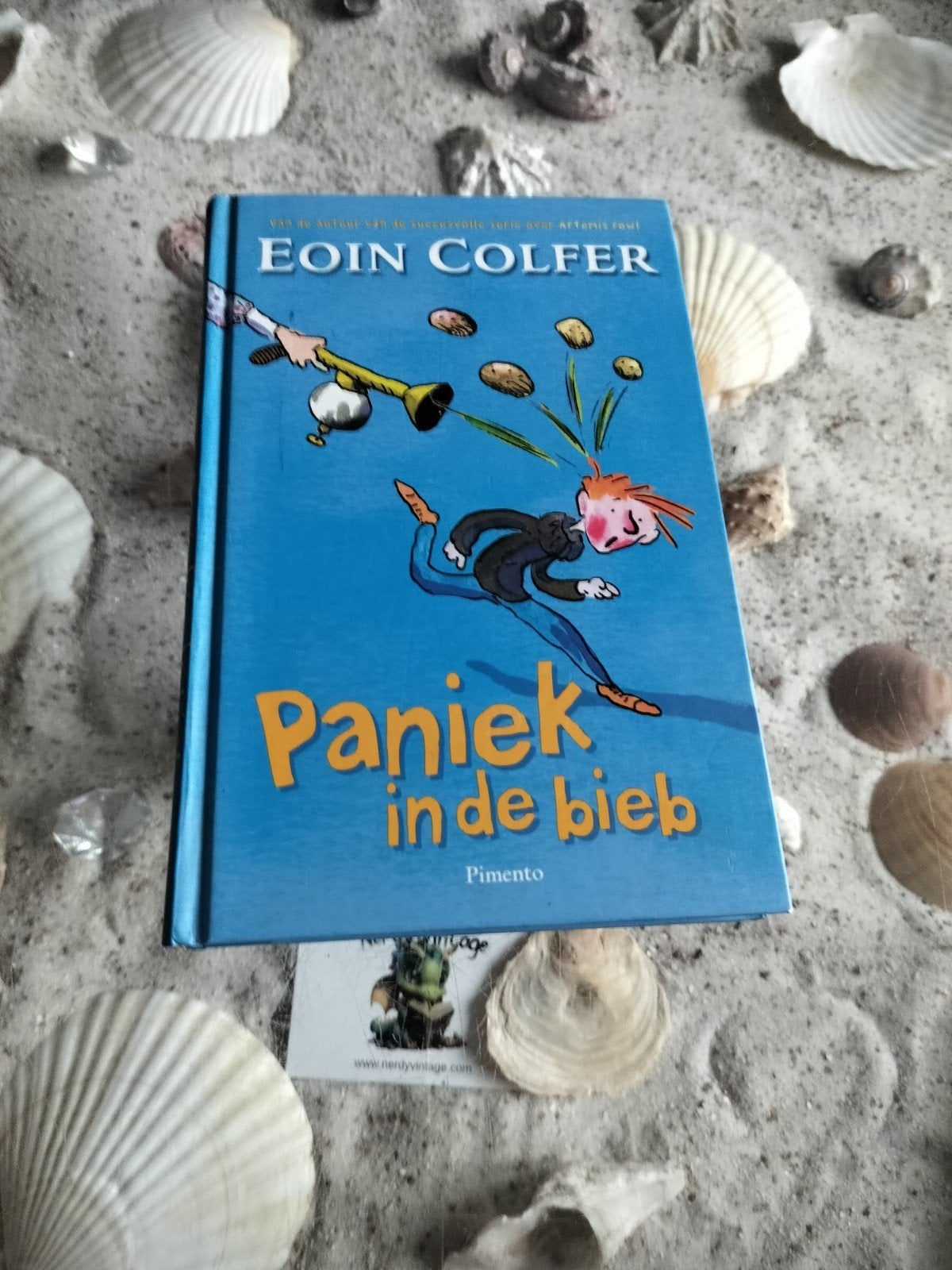 Eoin Colfer - Paniek in de bieb, Boeken, Gelezen, Fictie algemeen, Eoin Colfer, Ophalen of Verzenden