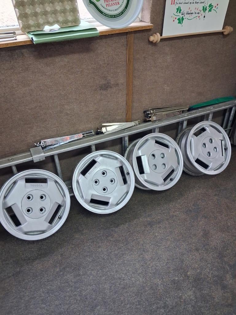 Set Toyota velgen 14 inch !!, 14 inch, Velg(en), Zomerbanden, 185 mm