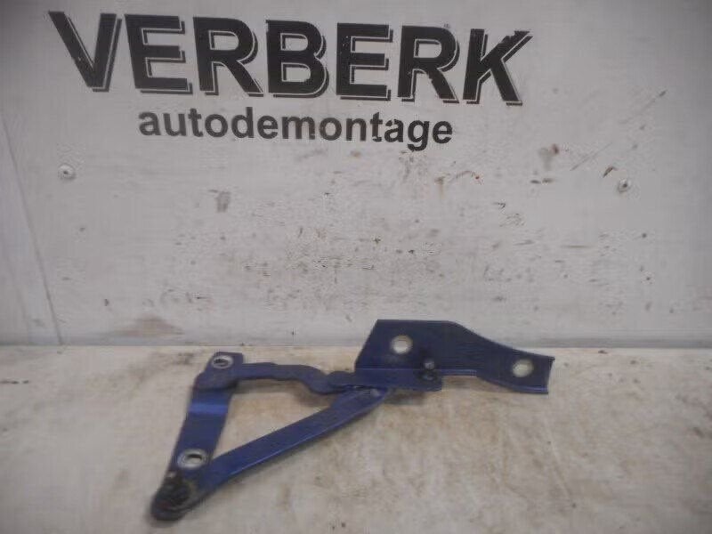 SCHARNIER kofferklep r.a Ford StreetKa (01-2002/07-2005), Gebruikt, Ophalen of Verzenden, Henry-Ford-Straße 1 50735 Köln, DE, Kunden@ford.com