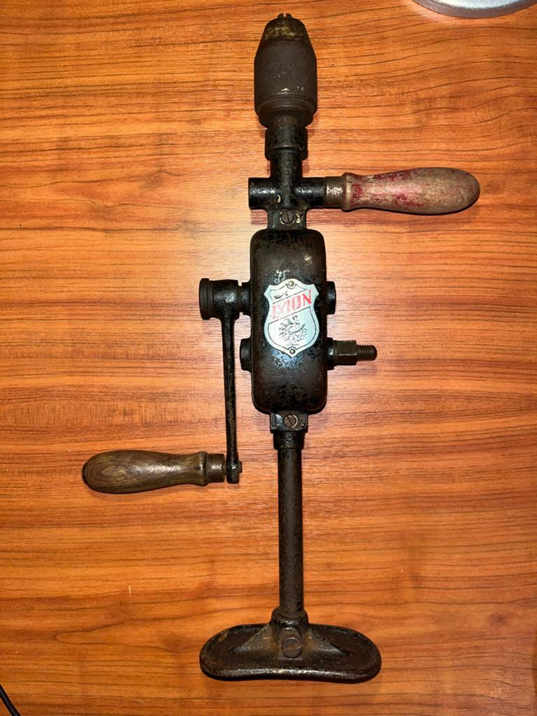Antieke IXION boormachine - Handbediend, Doe-het-zelf en Verbouw, Gereedschap | Boormachines, Ophalen, Gebruikt, Boormachine