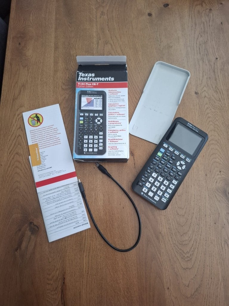 Texas Instruments TI-84 Plus CE-T 1 inclusief laadkabel, Ophalen of Verzenden, Zo goed als nieuw