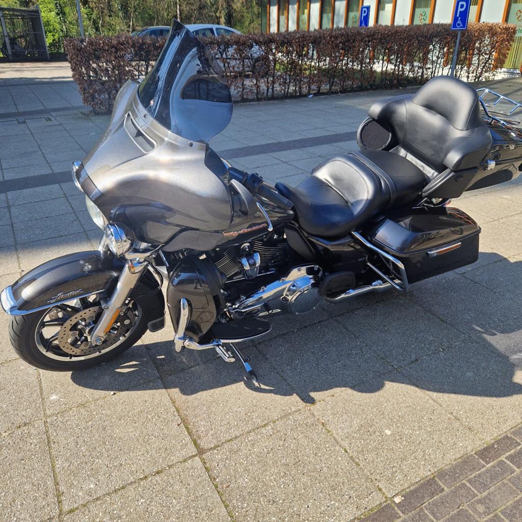 HARLEY DAVIDSON ELECTRA GLIDE ULTRA LIMITED
5HD 114CI, Motoren, 2 cilinders, Particulier, Toermotor, 1868 cc