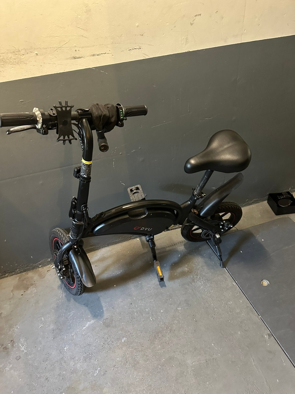 Electrische fiets dyu, Fietsen en Brommers, Elektrische fietsen, Ophalen, Zo goed als nieuw, Overige merken